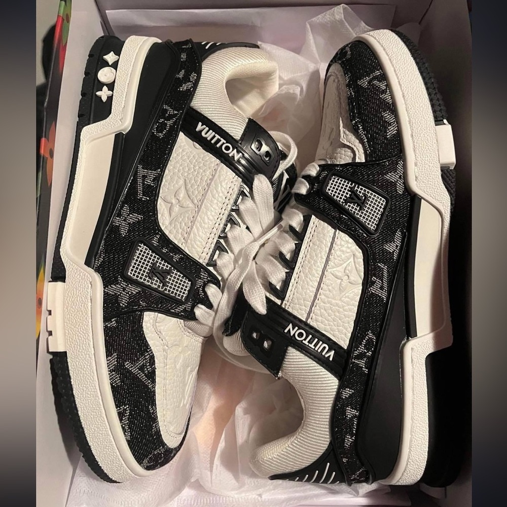 LV I also do shipping